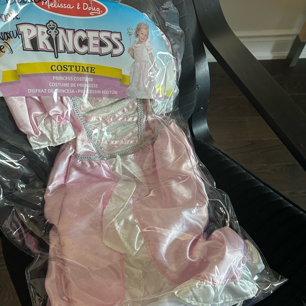 Melissa and Doug dress up princess costume and crown